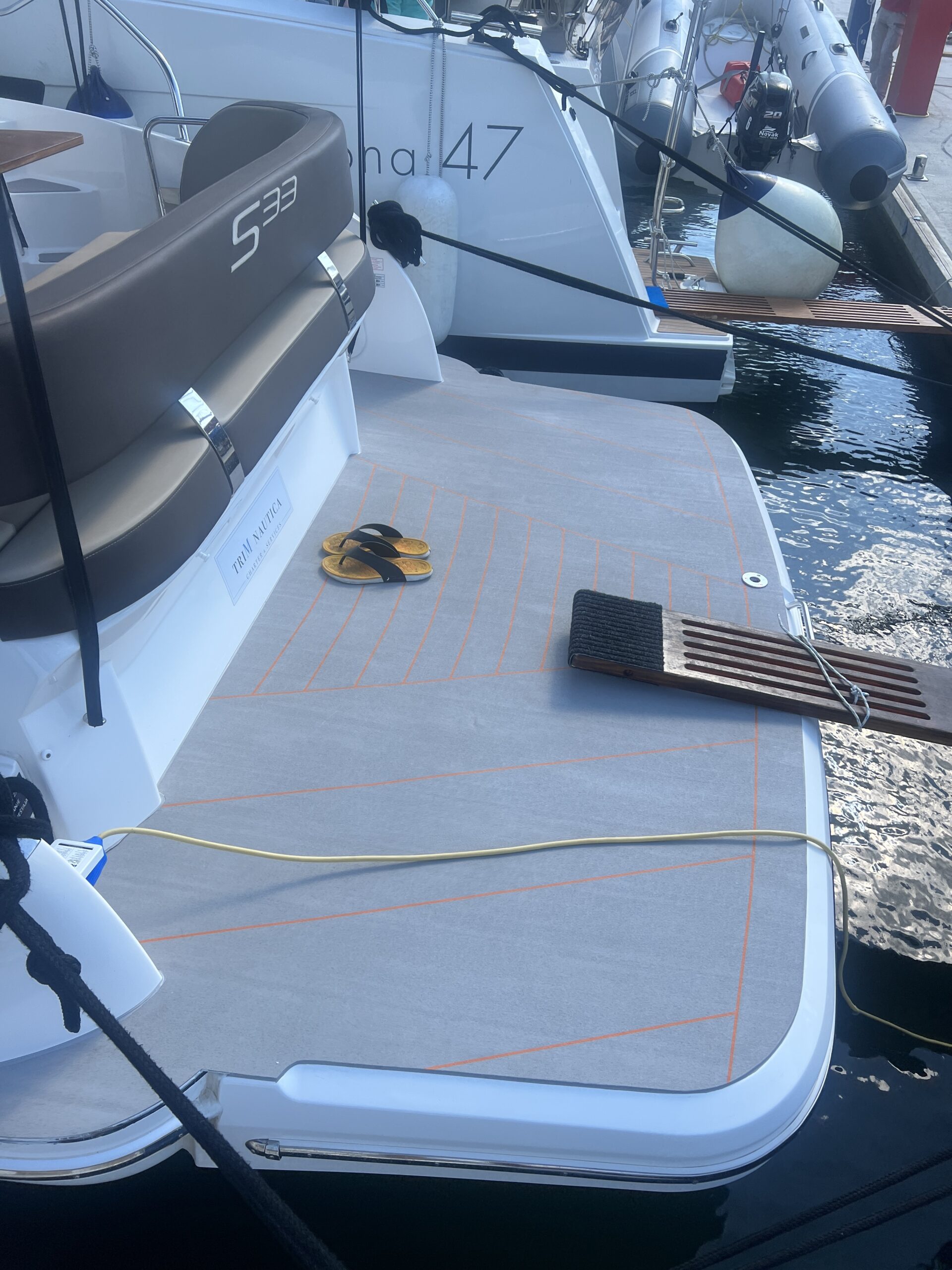 teak for bavaria s33ht yachts