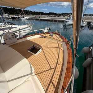 PlasDECK sintetička tikovina Blonde Black na Apre Mare